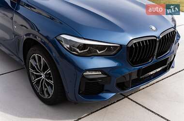 Позашляховик / Кросовер BMW X5 2019 в 
