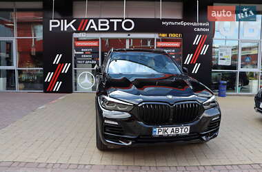 Позашляховик / Кросовер BMW X5 2019 в 