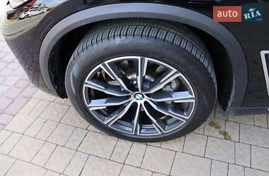Позашляховик / Кросовер BMW X5 2019 в 