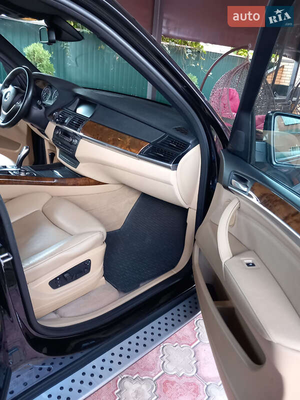 Позашляховик / Кросовер BMW X5 2010 в Ізмаїлі