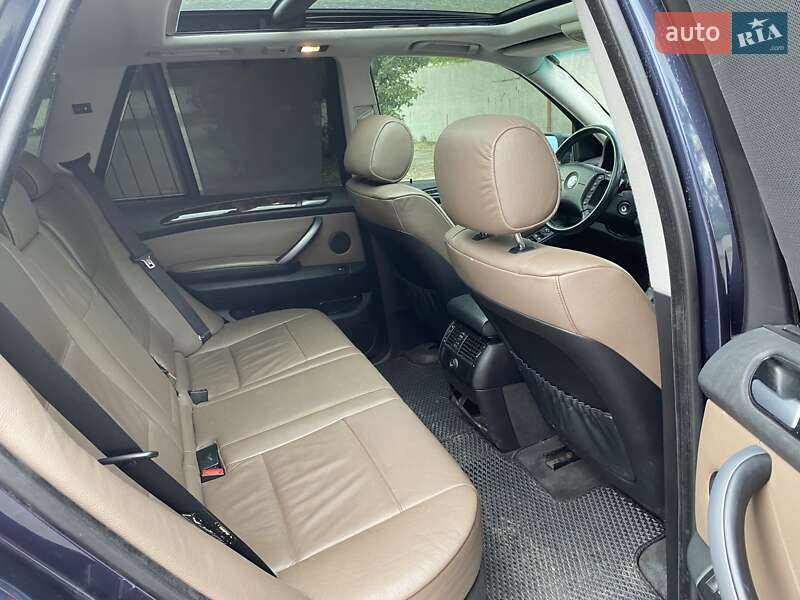 Внедорожник / Кроссовер BMW X5 2005 в Днепре