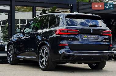 Позашляховик / Кросовер BMW X5 2021 в 