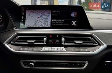 Позашляховик / Кросовер BMW X5 2021 в 