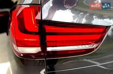 Позашляховик / Кросовер BMW X5 2015 в 