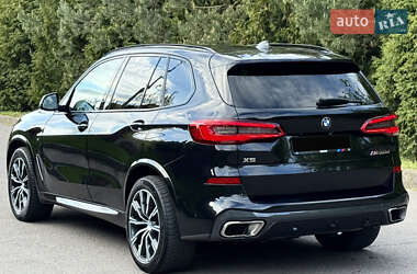 Внедорожник / Кроссовер BMW X5 2019 в 
