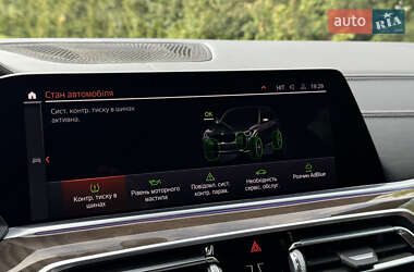 Внедорожник / Кроссовер BMW X5 2019 в 