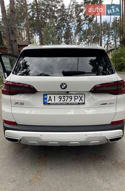 Позашляховик / Кросовер BMW X5 2020 в 