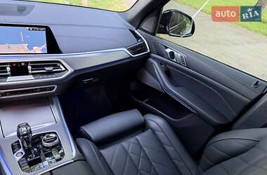 Позашляховик / Кросовер BMW X5 2022 в 