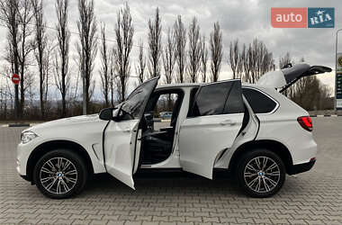 Внедорожник / Кроссовер BMW X5 2015 в 
