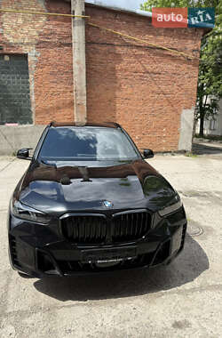 Позашляховик / Кросовер BMW X5 2024 в 