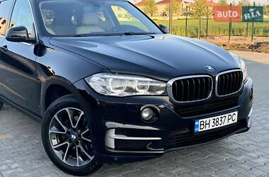 Внедорожник / Кроссовер BMW X5 2015 в 