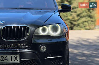 Позашляховик / Кросовер BMW X5 2010 в 
