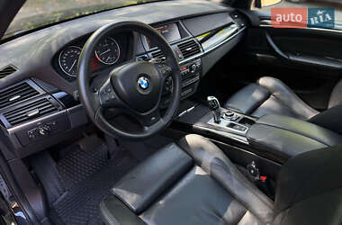 Позашляховик / Кросовер BMW X5 2010 в 