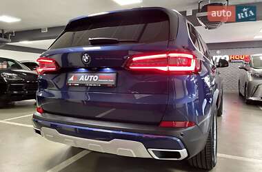 Позашляховик / Кросовер BMW X5 2021 в 