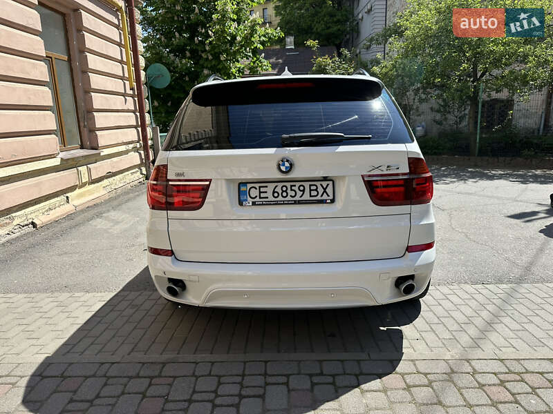 Позашляховик / Кросовер BMW X5 2012 в Чернівцях