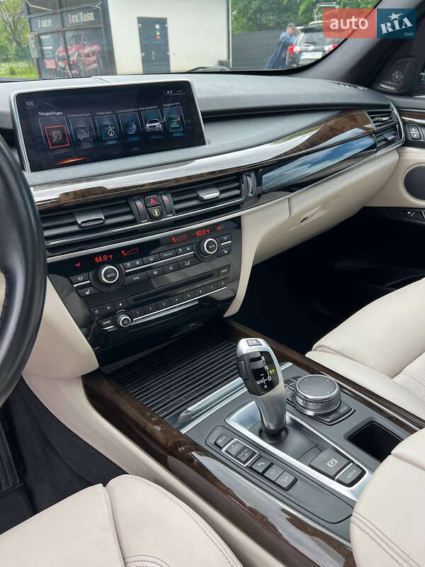 Внедорожник / Кроссовер BMW X5 2017 в Ивано-Франковске