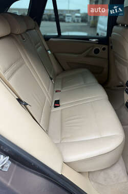 Внедорожник / Кроссовер BMW X5 2012 в 