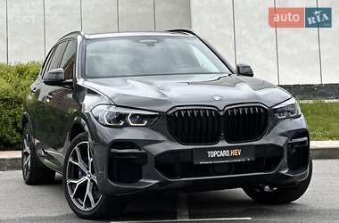 Позашляховик / Кросовер BMW X5 2021 в 