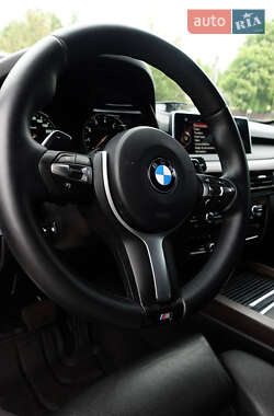 Позашляховик / Кросовер BMW X5 2015 в 