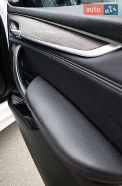 Позашляховик / Кросовер BMW X5 2015 в 
