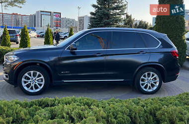Позашляховик / Кросовер BMW X5 2015 в 