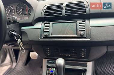Позашляховик / Кросовер BMW X5 2004 в 