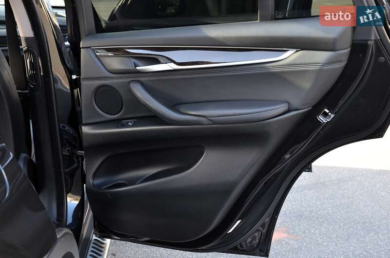Позашляховик / Кросовер BMW X5 2015 в Києві