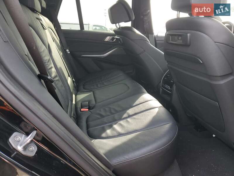 Внедорожник / Кроссовер BMW X5 2019 в Тернополе