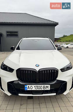 Позашляховик / Кросовер BMW X5 2023 в 