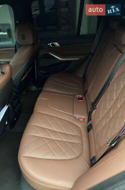 Позашляховик / Кросовер BMW X5 2023 в 