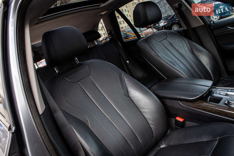 Внедорожник / Кроссовер BMW X5 2016 в Львове