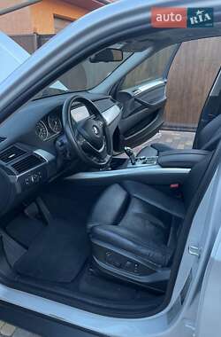 Позашляховик / Кросовер BMW X5 2009 в 