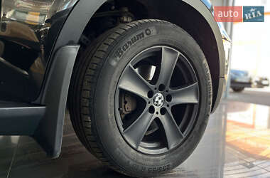 Позашляховик / Кросовер BMW X5 2011 в 