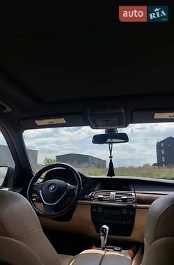 Внедорожник / Кроссовер BMW X5 2011 в 