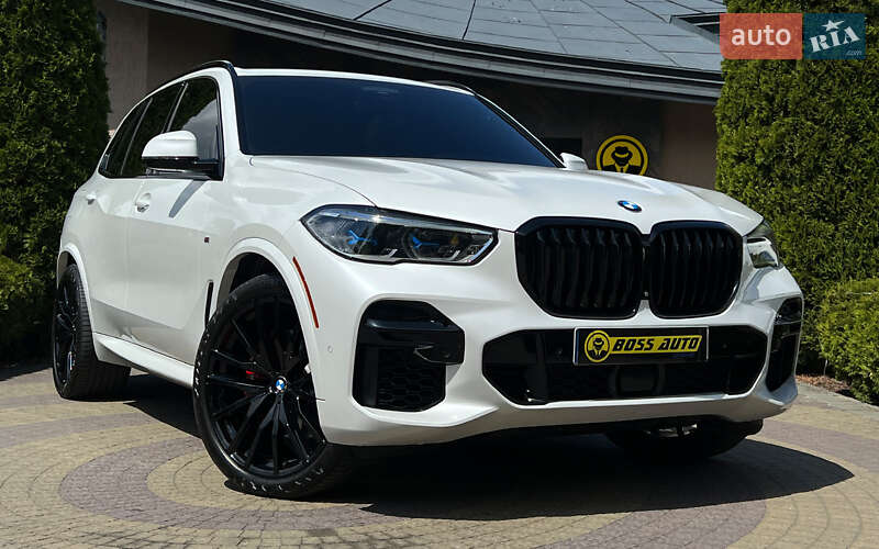 Внедорожник / Кроссовер BMW X5 2022 в 