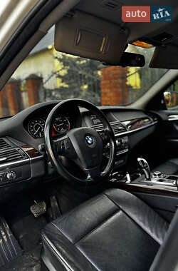 Позашляховик / Кросовер BMW X5 2010 в 