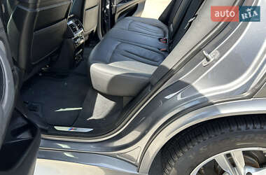 Позашляховик / Кросовер BMW X5 2016 в 