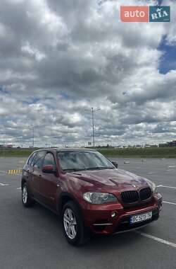 Позашляховик / Кросовер BMW X5 2010 в 