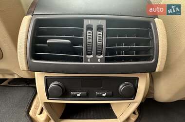 Позашляховик / Кросовер BMW X5 2010 в 