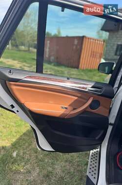 Позашляховик / Кросовер BMW X5 2009 в 