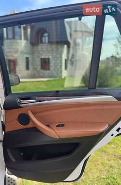 Позашляховик / Кросовер BMW X5 2009 в 