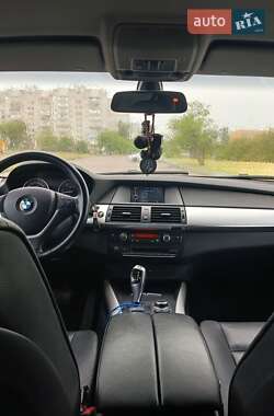 Позашляховик / Кросовер BMW X5 2010 в 