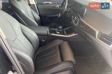 Внедорожник / Кроссовер BMW X5 2019 в 