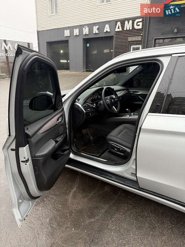Внедорожник / Кроссовер BMW X5 2017 в Сумах