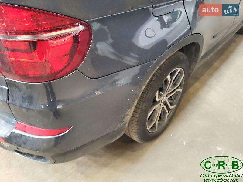 Внедорожник / Кроссовер BMW X5 2011 в Каменец-Подольском