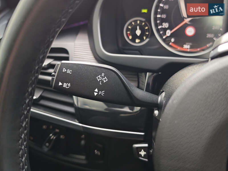 Внедорожник / Кроссовер BMW X5 2016 в Луцке