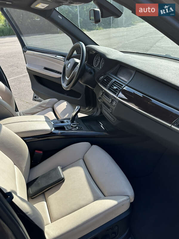 Внедорожник / Кроссовер BMW X5 2010 в Одессе
