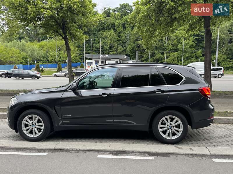 Позашляховик / Кросовер BMW X5 2016 в 