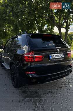 Позашляховик / Кросовер BMW X5 2010 в 