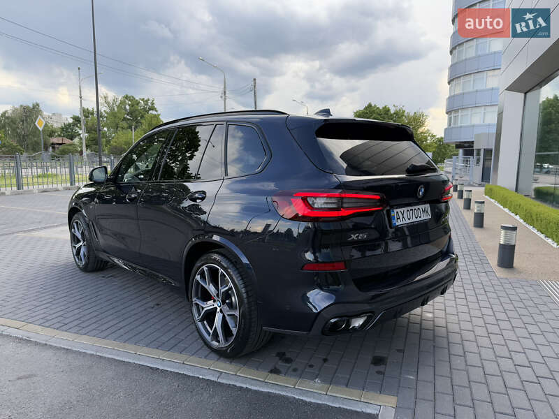 Внедорожник / Кроссовер BMW X5 2022 в Харькове